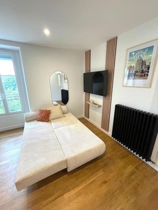 Appartement Calme Et Cosy Proche Centre Vue Chateau Vitré Extérieur photo